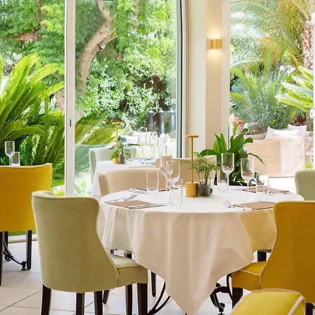 Hotel Western Premier Montfleuri 4*