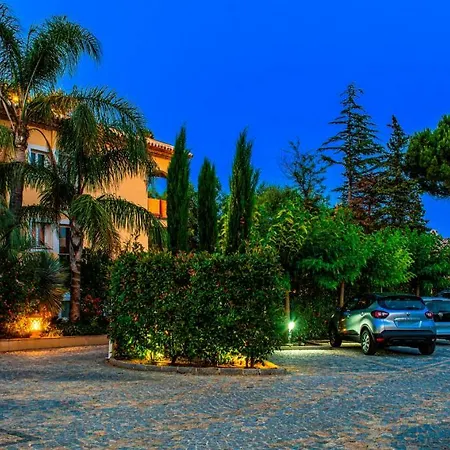 Hotel Western Premier Montfleuri 4*