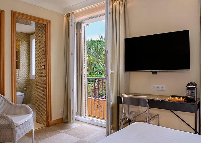 Western Premier Montfleuri Hotell