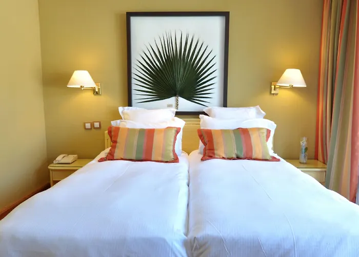 Hotel Western Premier Montfleuri 4*