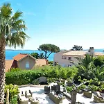 Hotel Western Premier Montfleuri