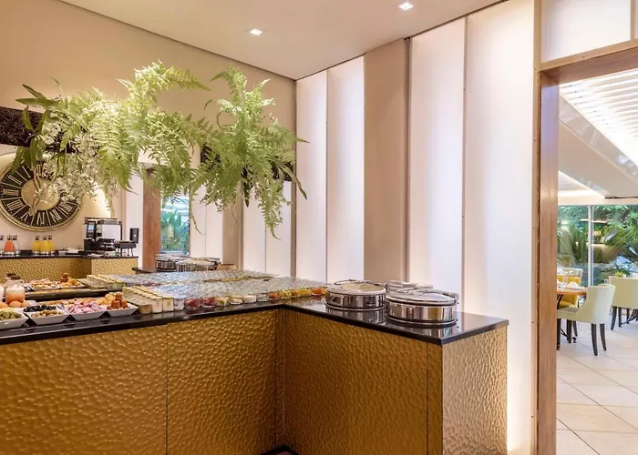 Western Premier Montfleuri Hotel Sainte-Maxime