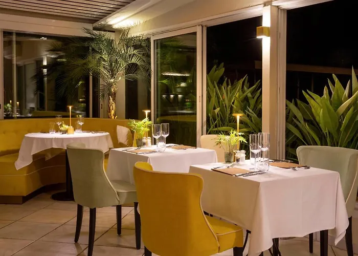 Hotel Western Premier Montfleuri 4*