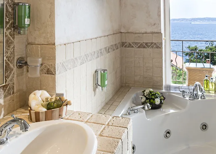 Hotel Western Premier Montfleuri