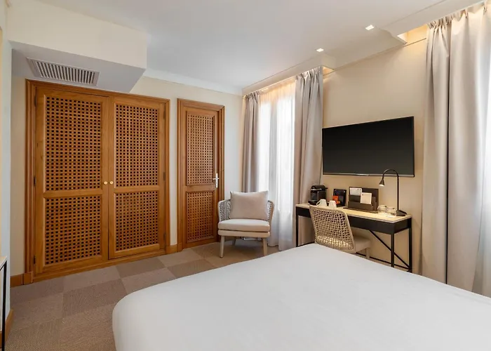 Western Premier Montfleuri 4* Sainte-Maxime